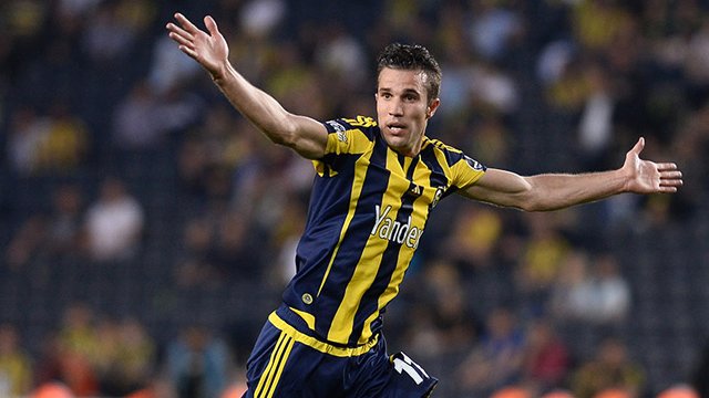 Van Persie'nin cezası 2 maça indirildi