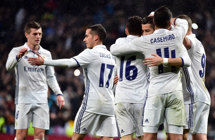 Real sallandı ama yıkılmadı