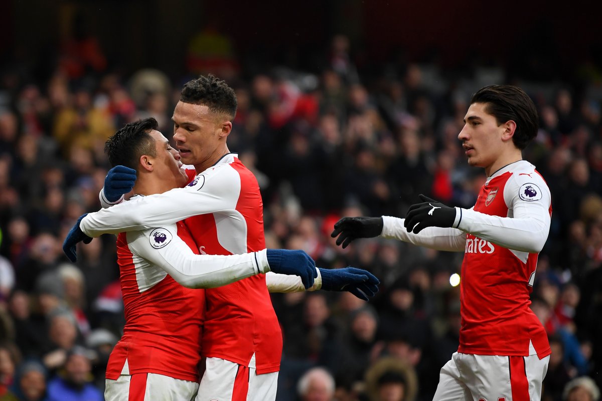 Sanchez attı Arsenal kazandı!