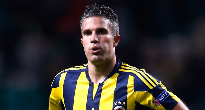 TFF'den flaş van Persie kararı!