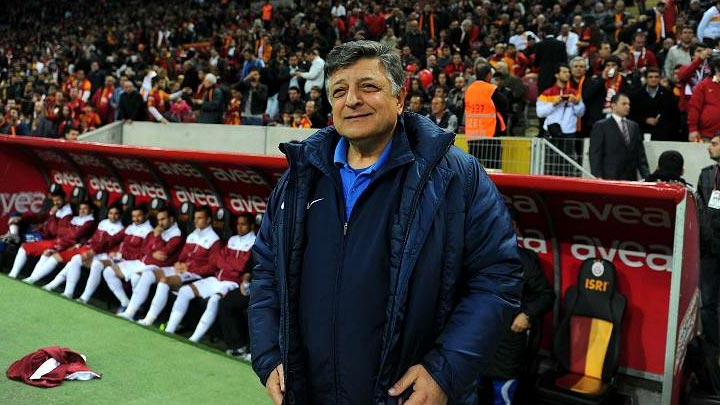 Yılmaz Vural, Galatasaray'a talip oldu
