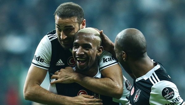 Talisca, Messi ile zirvede