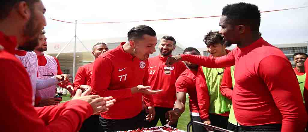 Antalyaspor'da neşeli günler