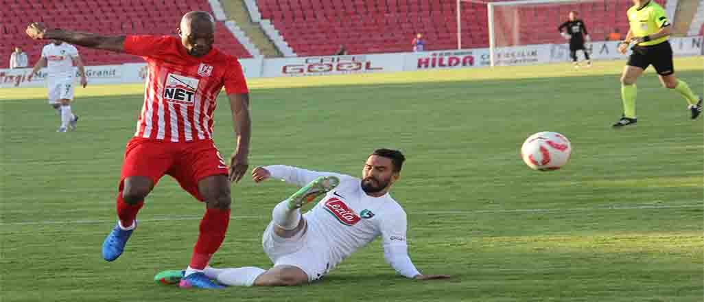 Balıkesir'de Denizlispor güldü