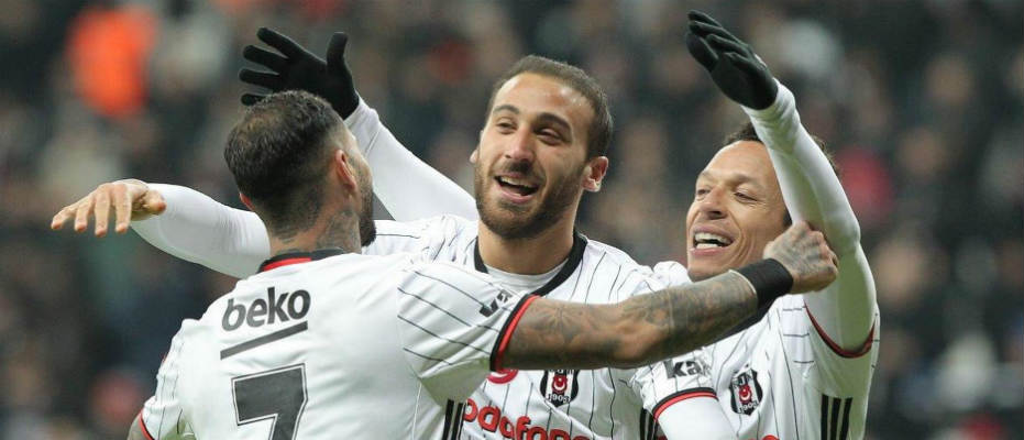 Lyon öncesi Quaresma ve Adriano'dan kötü haber