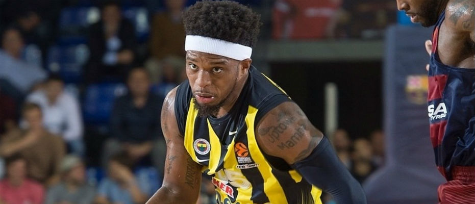 Bobby Dixon Barcelona maçında yok