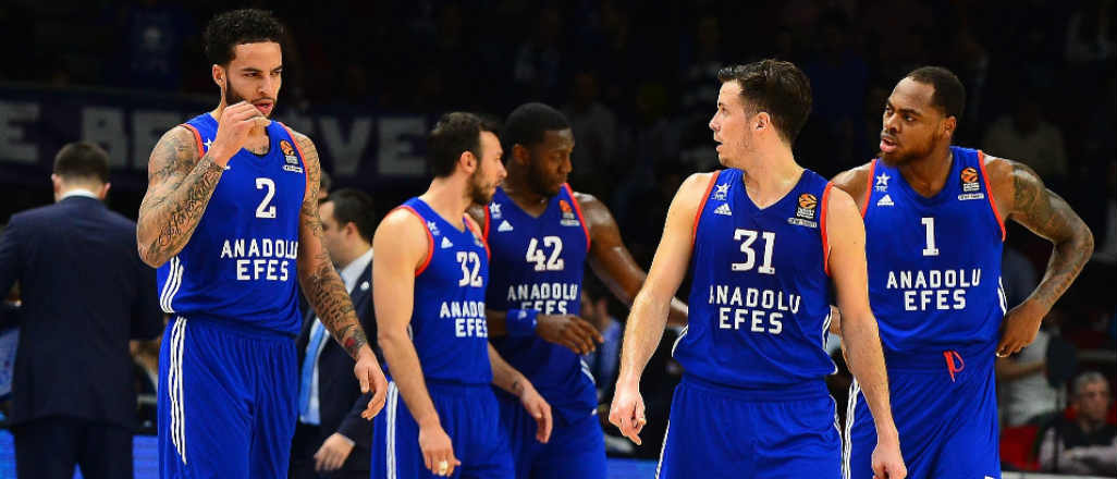 Anadolu Efes Olympiakos deplasmanında avantaj arıyor