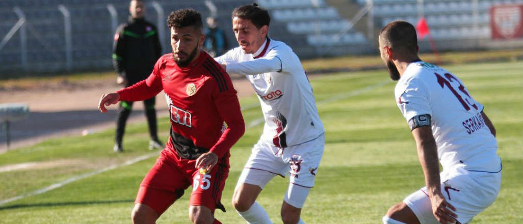 Eskişehirspor'da 3 puanı Semih Şentürk kurtardı