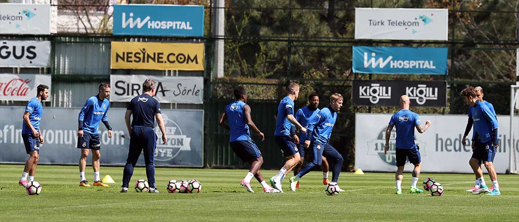 Fenerbahçe Galatasaray hazırlıklarını sürdürdü