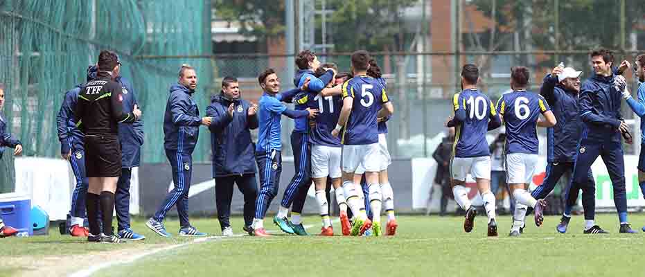 Günün ilk derbisi Fenerbahçe'nin