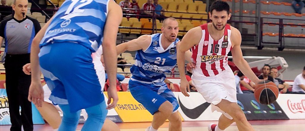 Olympiakos Efes öncesi ligde esti