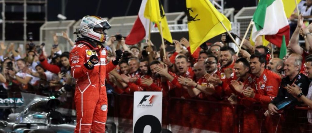 Bahreyn'de kazanan Ferrari'den Vettel