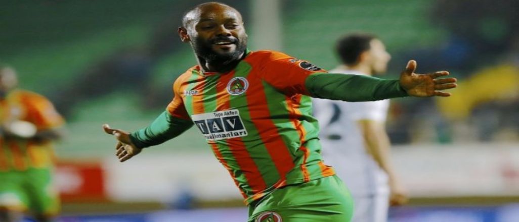 Antalyaspor ve Alanyaspor arasında takas şakalaşması