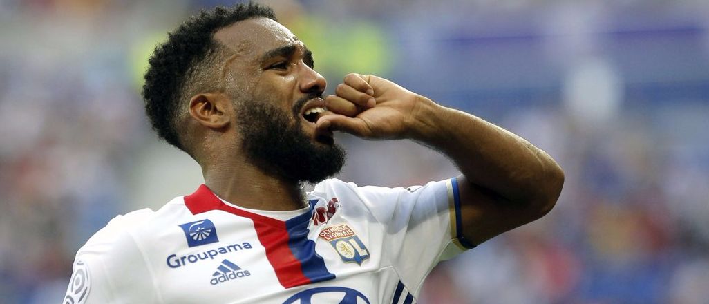 Lyon ligde puan kaybetti