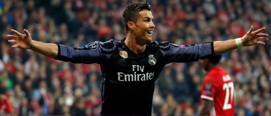 Real Madrid Ronaldo'yla tur kapısını araladı