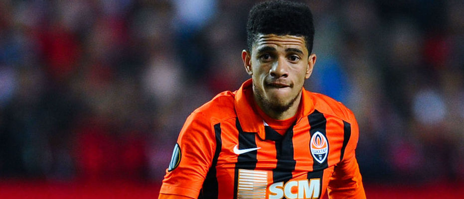 Taison Fenerbahçe için bilgi aldı