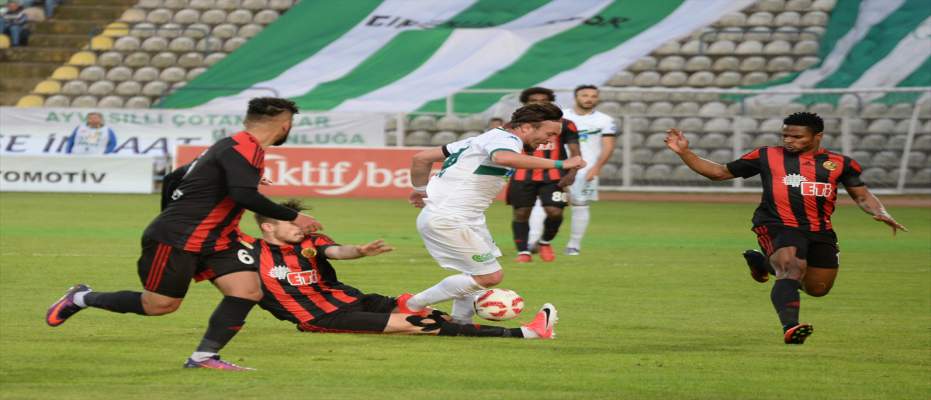 Gol düellosundan Eskişehir avantajlı çıktı