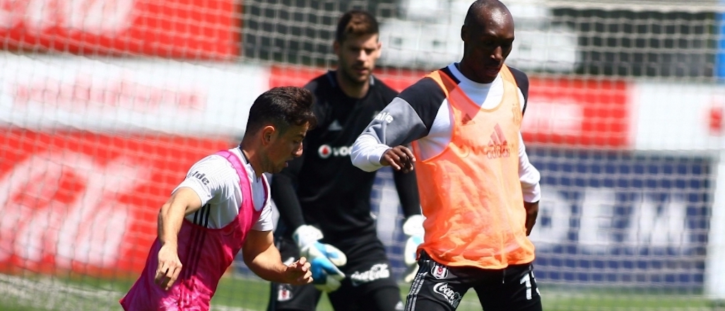 Beşiktaş'ta Atiba sevinci