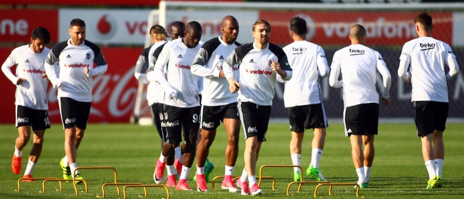 Şenol Güneş derbi kadrosunu planlıyor