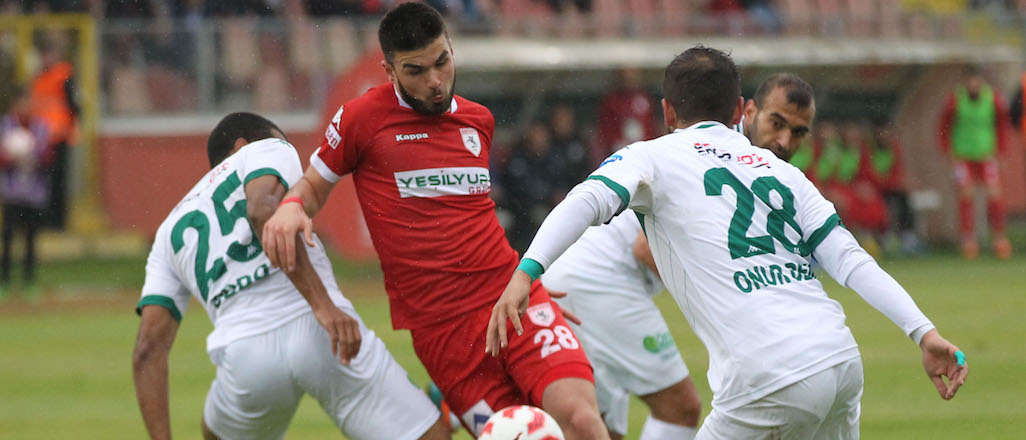 Samsunspor 1 attı 3 aldı