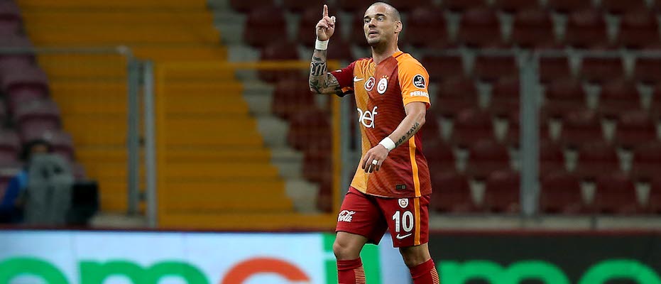 Sneijder: Benden memnun olmayan söylesin