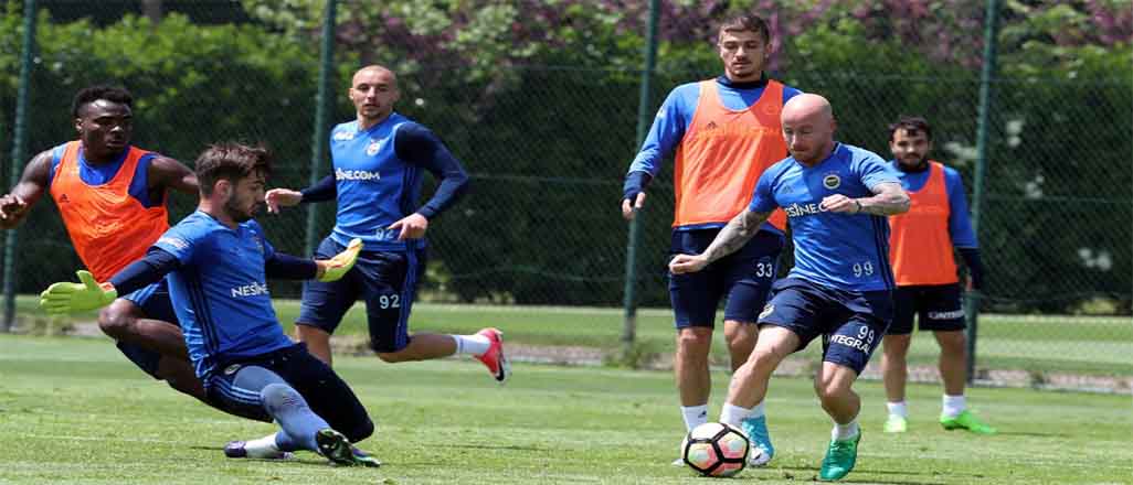 Fenerbahçe Antalyaspor mesaisine başladı