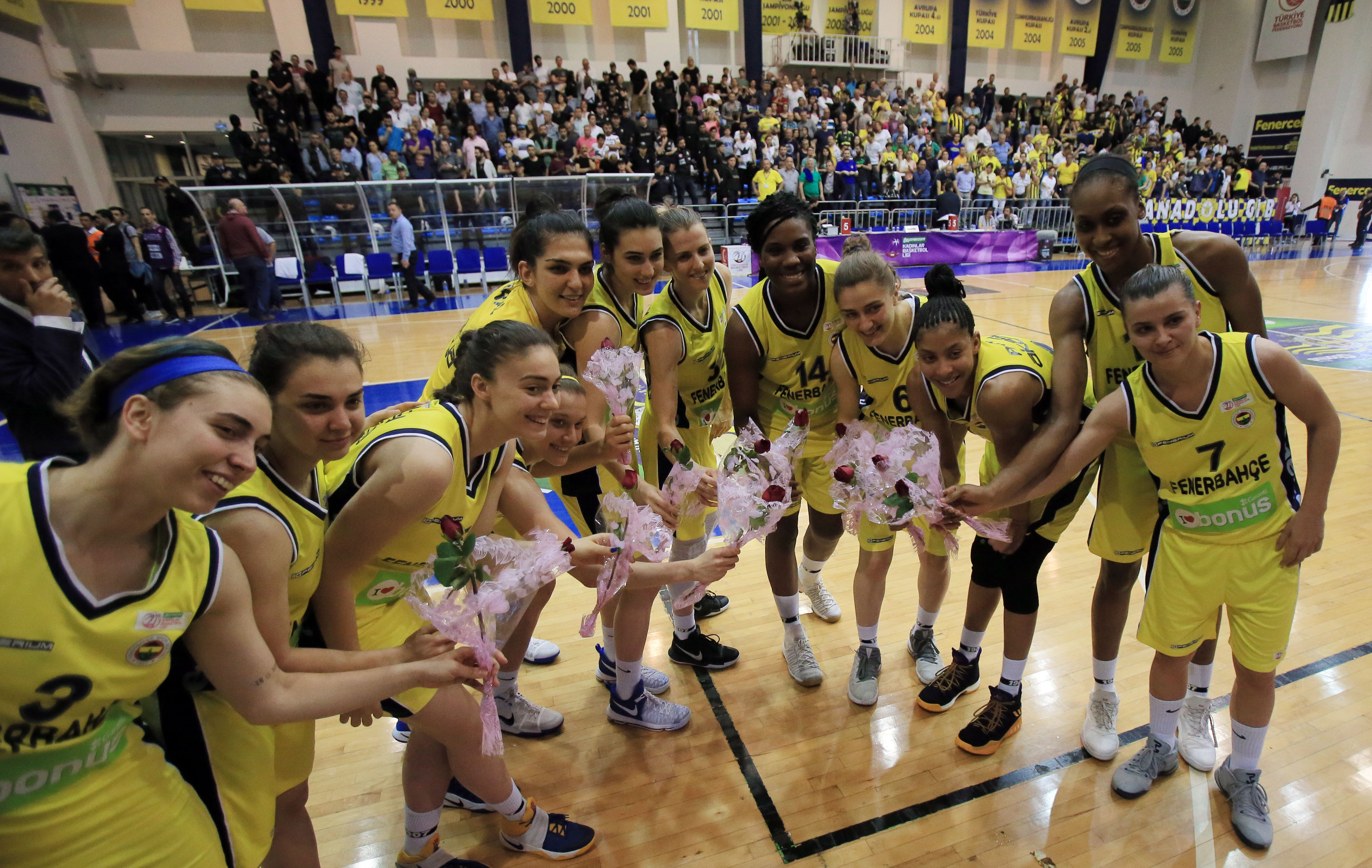 Yakın Doğu Üniversitesi - Fenerbahçe maçı ne zaman hangi kanalda