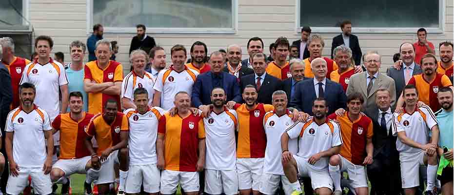 Galatasaray bayramını kutladı