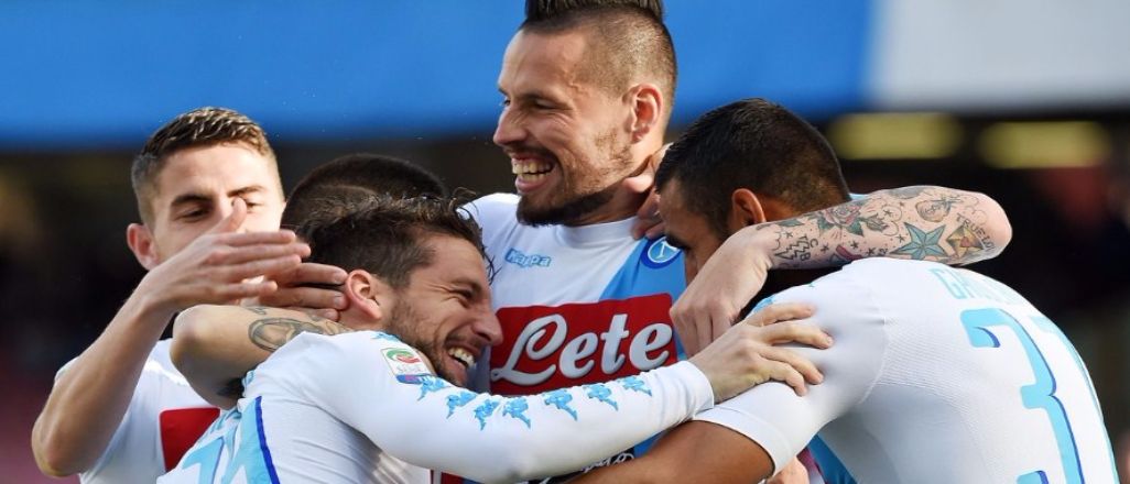 Napoli Mertens ile güldü