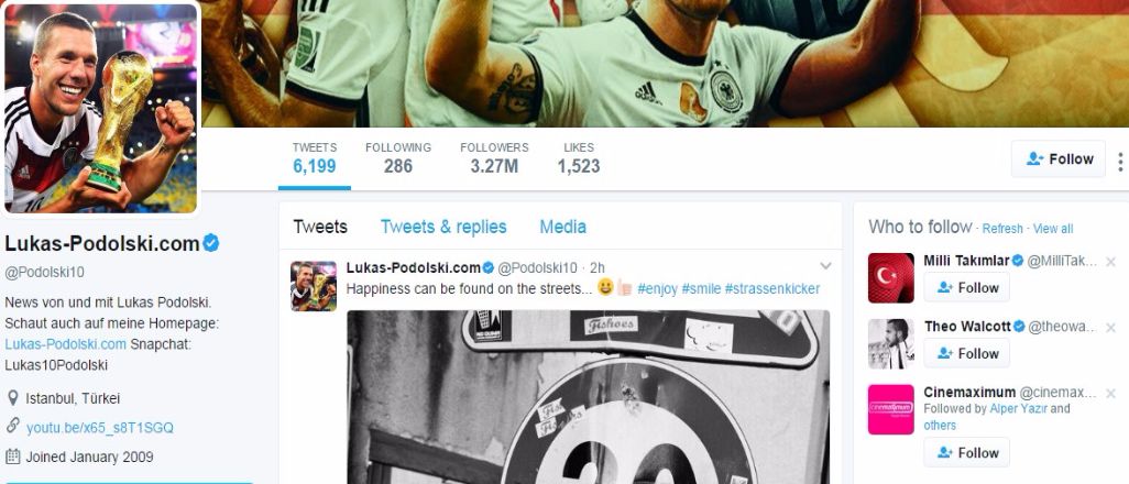 Lukas Podolski sosyal medyayı sarstı