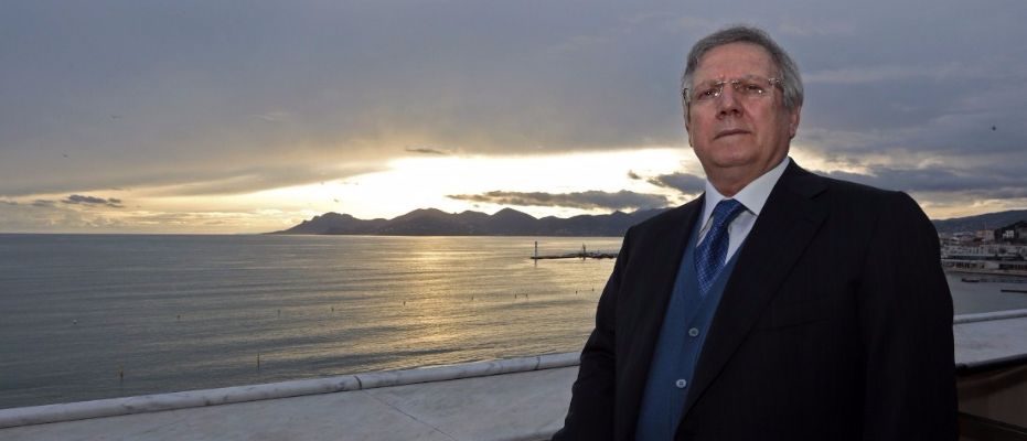 Aziz Yıldırım UEFA'ya gidiyor