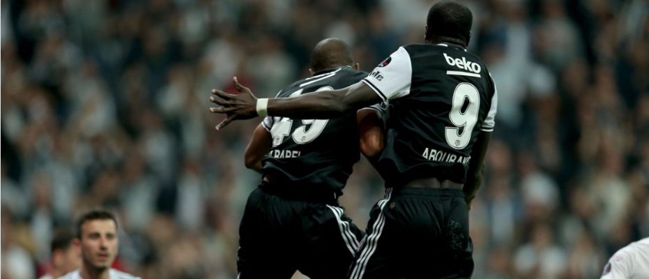 Beşiktaş şampiyonluk virajlarını dönüyor