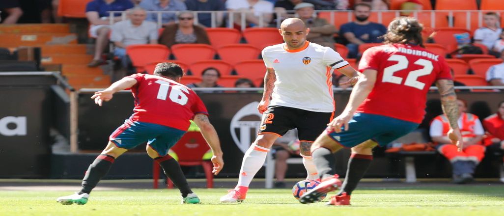 Valencia rahat kazandı