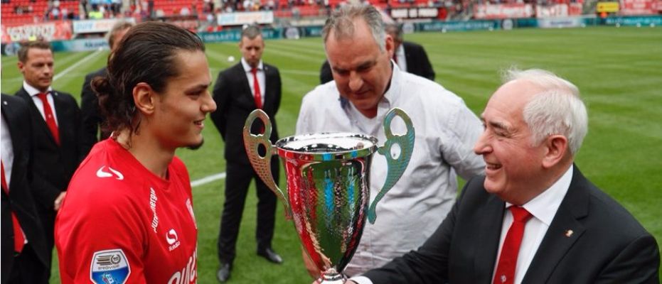 Enes Ünal Twente'nin en değerlisi seçildi