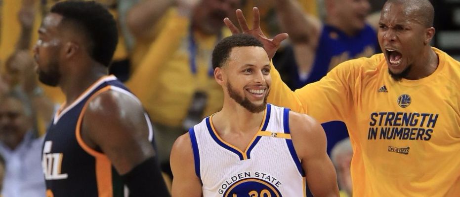 Warriors güle oynaya finalde