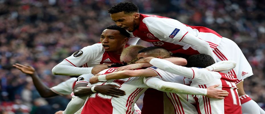 Ajax'tan finale dev adım