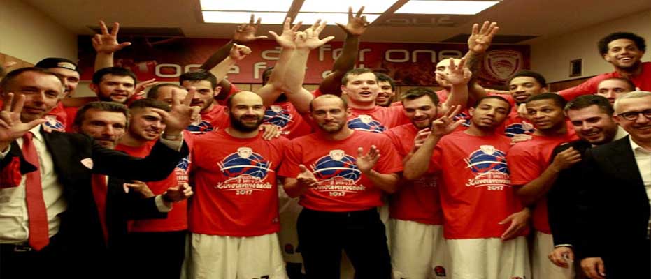 Olympiakos'tan geri adım