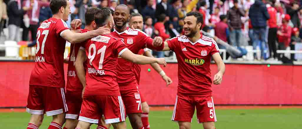 Sivasspor zirveye yerleşti