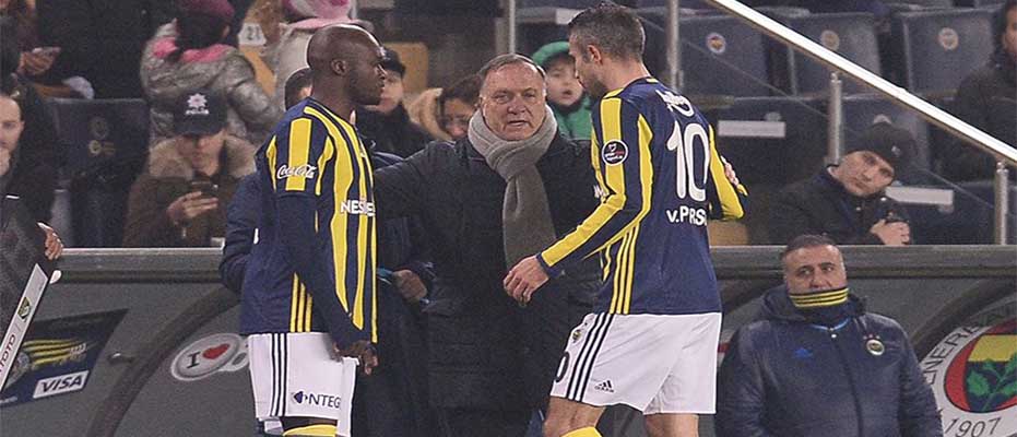 Advocaat Persie ve Sow'a güveniyor